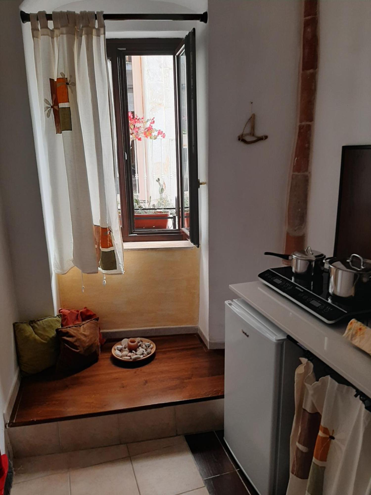 Borgo Antico Apartment Монополи Екстериор снимка