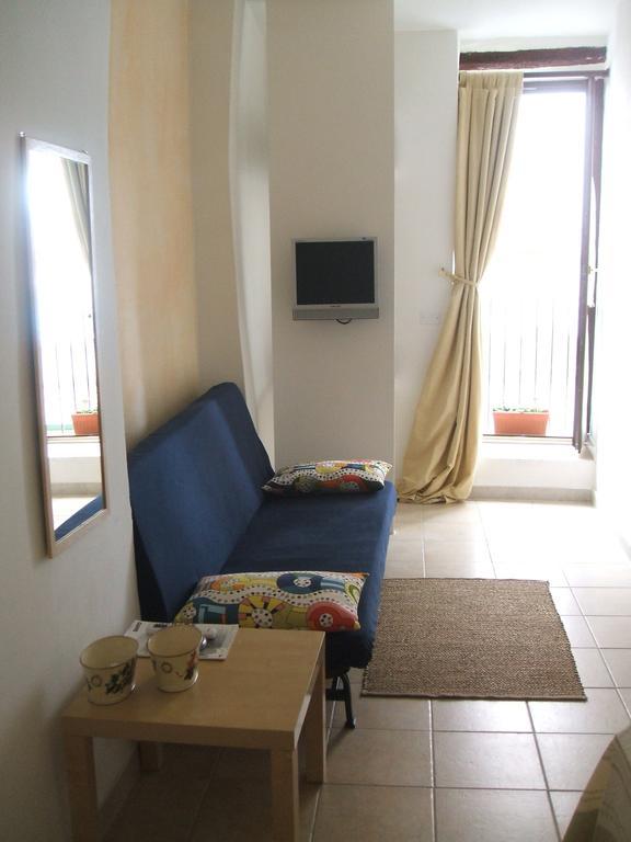 Borgo Antico Apartment Монополи Екстериор снимка