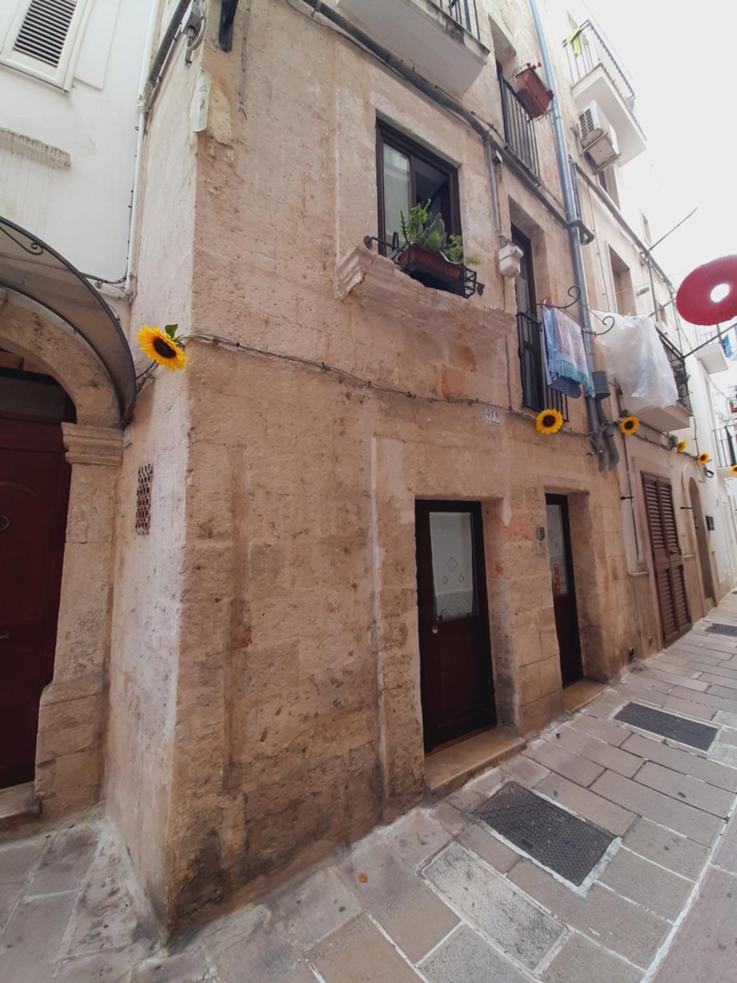 Borgo Antico Apartment Монополи Екстериор снимка