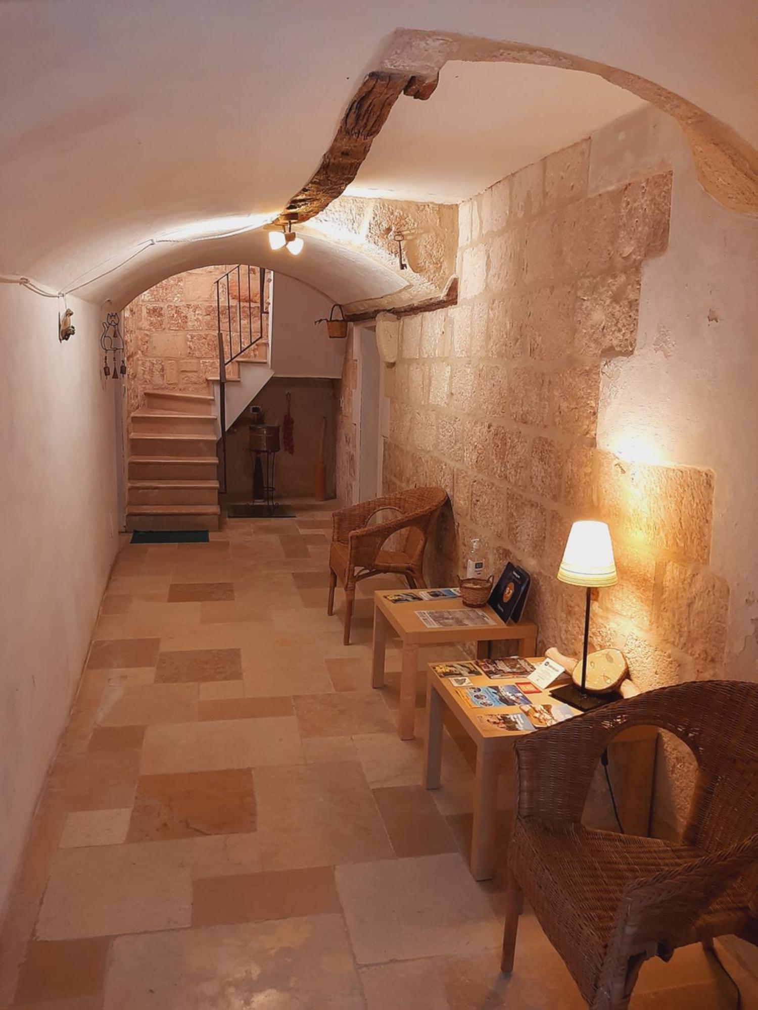 Borgo Antico Apartment Монополи Екстериор снимка